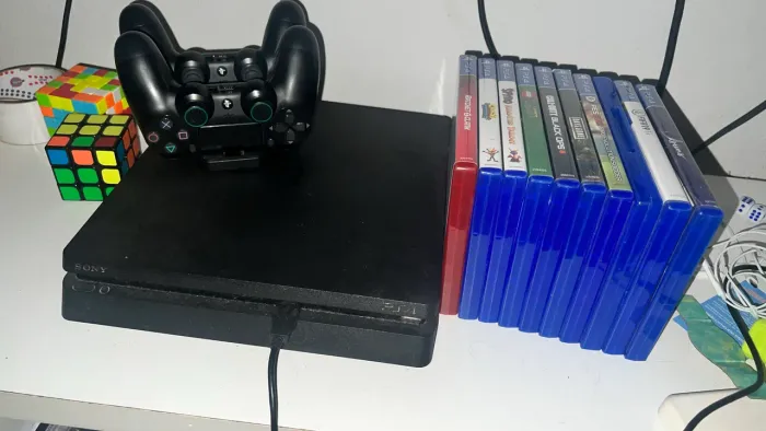 PS 4 Slin 2 controles e Jogos