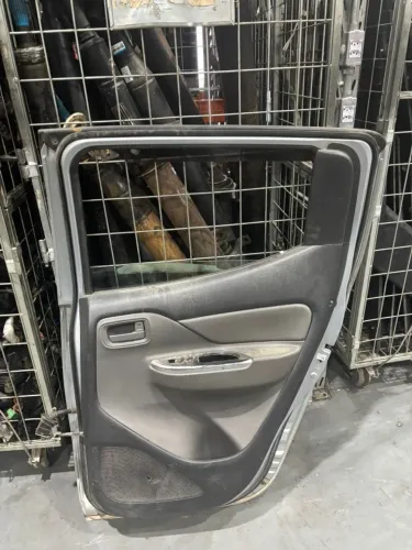 Forro de Porta Traseiro L/D L200 Triton 2018