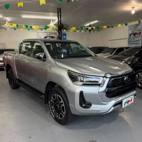 Toyota Hilux CD SRX 4X4 2.8 TDI 16V Diesel Aut. 2021