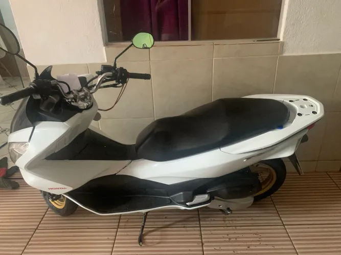 Vende-Se moto PCX 2015/2016
