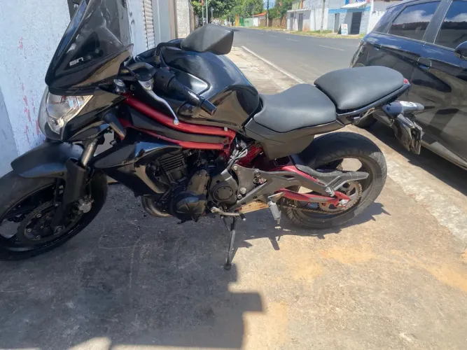 VENDO MOTO KAWASAKI