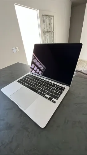 MacBook Air 2020 8GB - 512GB