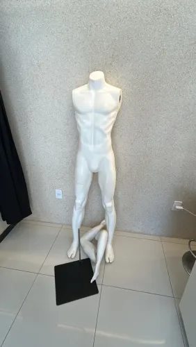 Maniquins