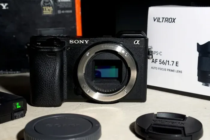 Câmera Sony a6400 - Corpo (Linha Alpha, 24.2MP e Gravação 4k)