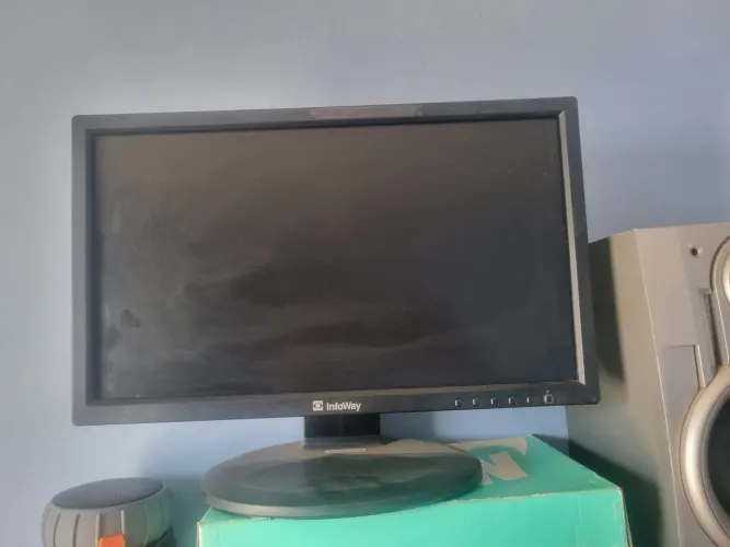 Monitor PC Infoway 19 polegadas