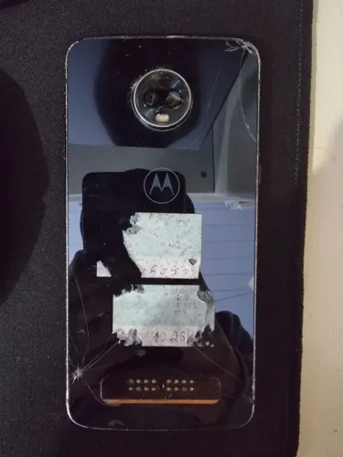 Moto Z3 Play