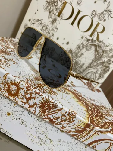 Óculos de sol preto Miu Miu