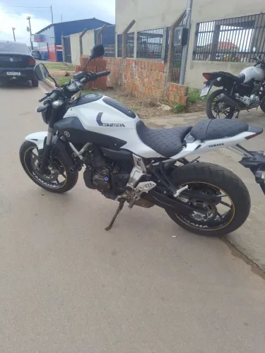 MT 07 2016 EXTRA P PESSOAS EXIGENTES