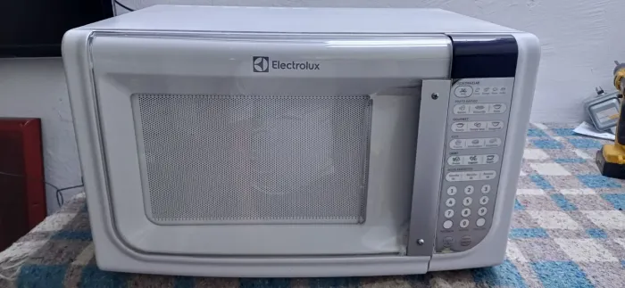 Microondas Electrolux 220v 31 litros