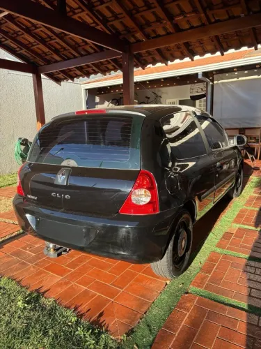 Renault Clio Hi-flex 1.0 16V 3P 2012