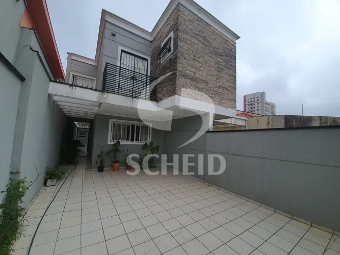 Casa a venda de 122,00m² útil, com 3 quartos e 2 vagas no Jardim Cidália !