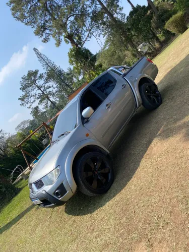 Mitsubishi L200 Triton XB 3.2 CD TB Int.diesel Mec. 2012