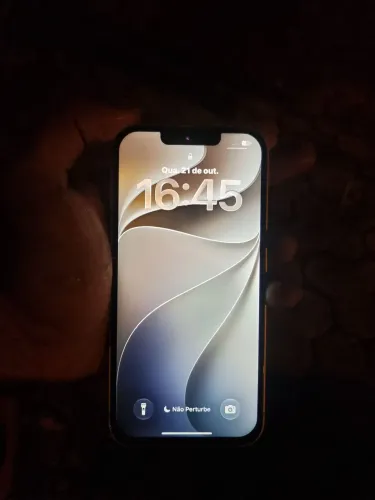 Vendo iPhone 13 funciona tudo ta zero, tenho uma cb 300 caso queira por moto na catira