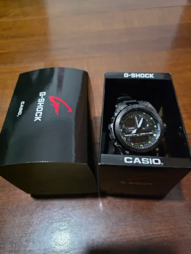 Relógio G-Shock Gravity Defier Triple G Resist