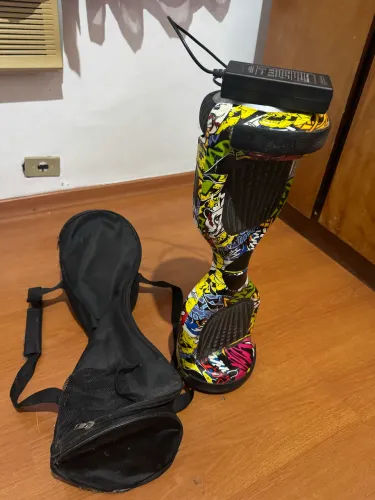 hoverboard com LED semi novo