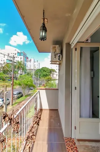 Apartamento Mobiliado com 93 metros 2 quartos 1 vaga no bairro Petrópolis - Porto Alegre -