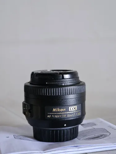 Nikon 35 mm 1.8 DX