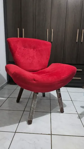 Vendo poltrona bem conservado