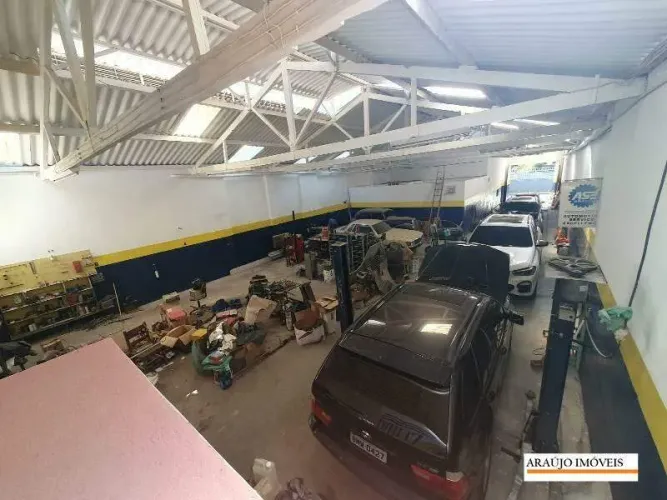 Galpão para locação com 350 m² Excelente estrutura e localização estratégica