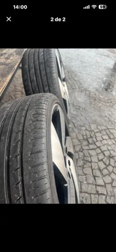 Pneus em ótimo estado 205/35/18