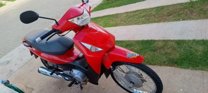 Honda biz 125 KS super nova revisada, bom para o dia dia e excelente economia