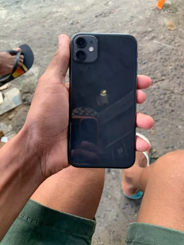 iPhone 11