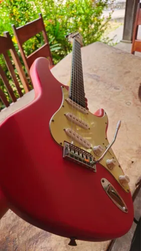 Guitarra Memphis/Tagima MG-30