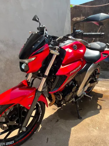 Fazer 250
