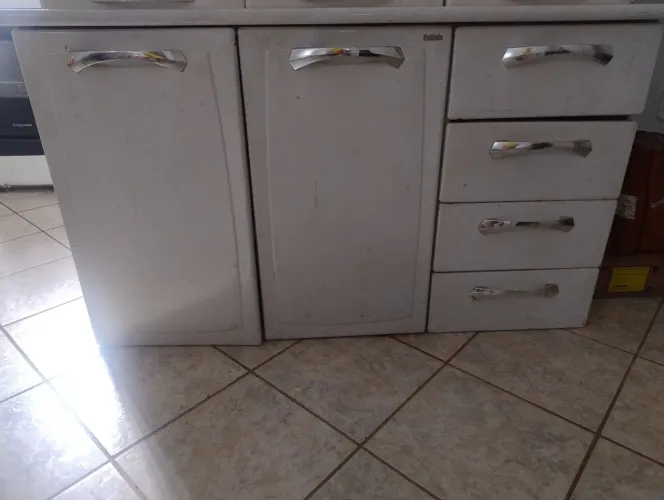 Vendo armário balcão 