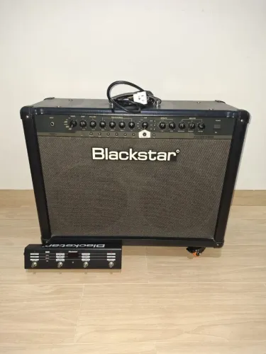 AMPLIFICADOR BLACKSTAR ID 260 TVP 2X12 120W  ( C/ FOOTSWITCH)