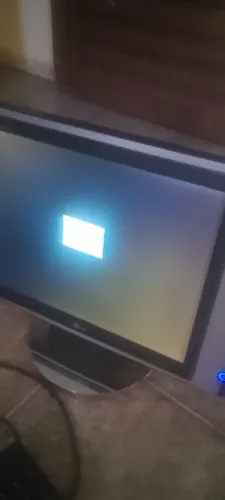 Vendo monitor 17 polegadas com entrada av
