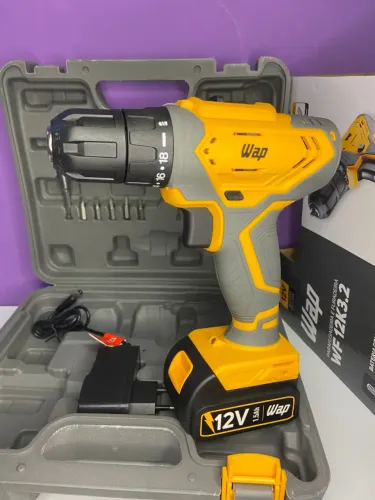 Parafusadeira e Furadeira À Bateria WAP WF 12k3.2 Com Maleta an9