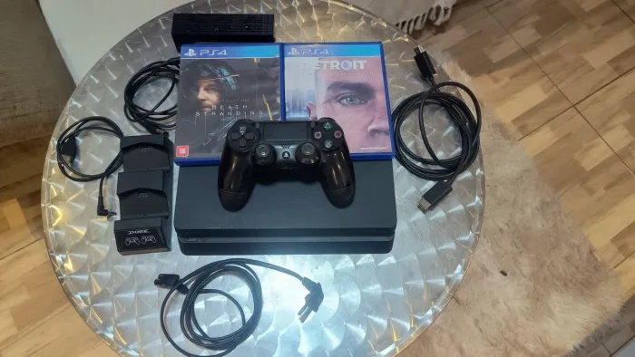 PS4 slim 