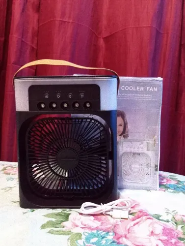 Ar condicionado climatizador Umidificador ventilador Portátil led novo<br>R$50