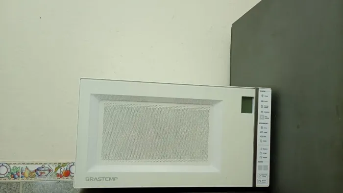 Micro-ondas grande funcionando perfeitamente 350