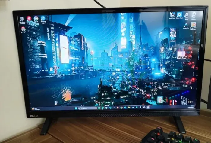 TV Philco 24  LED HD com HDMI + Controle