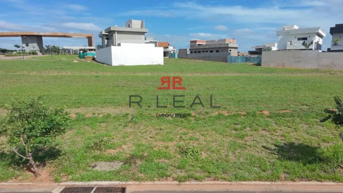 Terreno para venda com 595,88 m² no Residencial Guestier I