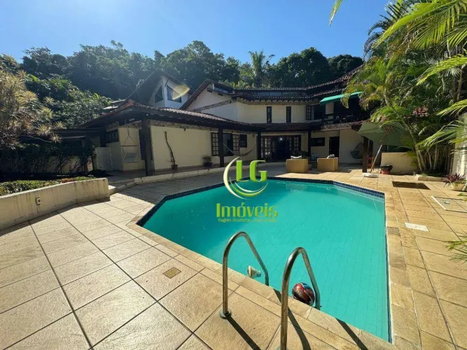 Casa com 4 Quartos para alugar, 384 m² por R$ 12.669/mês - Itaipu - Niterói/RJ