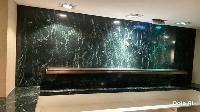 Tampo de Mármore Verde Guatemala / Verde Alpi - Impecável!