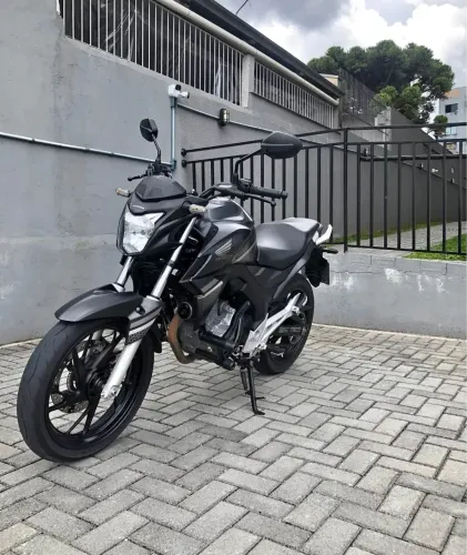 VENDO CB HONDA TWISTER 250 CC