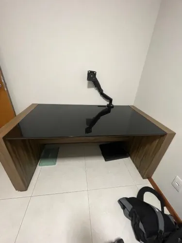 Mesa de Escritório 1,55 x 0,80 com Tampo de Vidro Preto