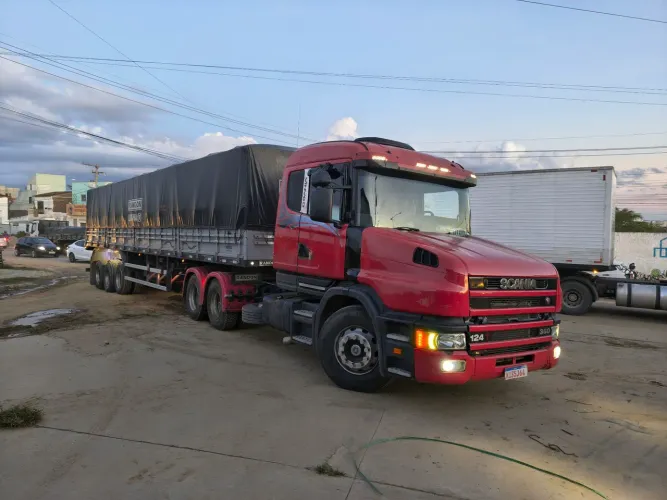 Vendo Scania muito bem conservada
