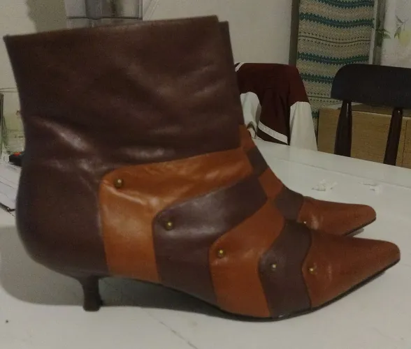 Bota Couro 
