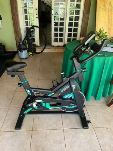 M- SPINNING, BICICLETA ERGOMÉTRICA PARA TREINAMENTOS EM RESIDÊNCIA E ACADEMIA