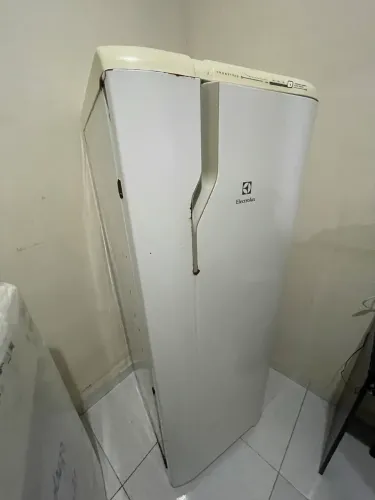 Geladeira eletrolux