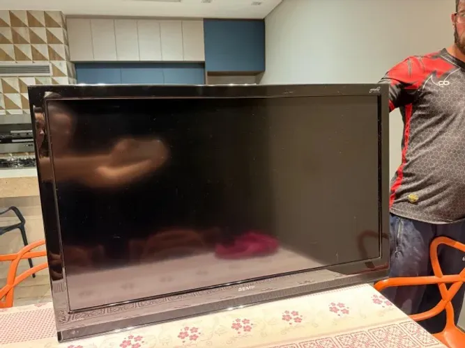 TV Semp Toshiba 42"