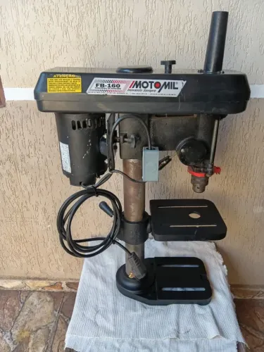 Furadeira de bancada 220v trifásico