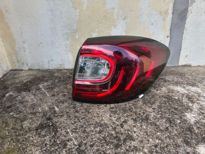 Lanterna direita Captur 18/22 original 