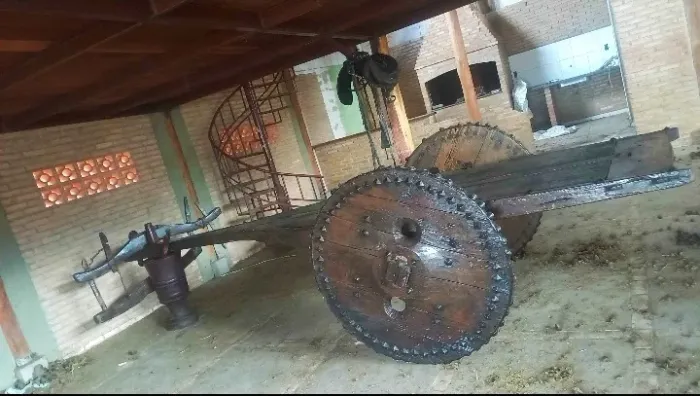 Carro de boi Antiquário século 18 todas as peças Originais