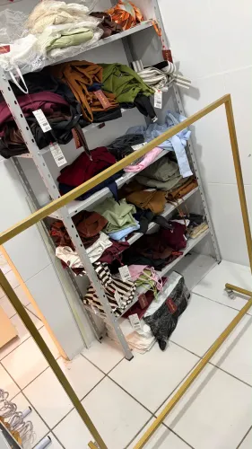 Arara de meio